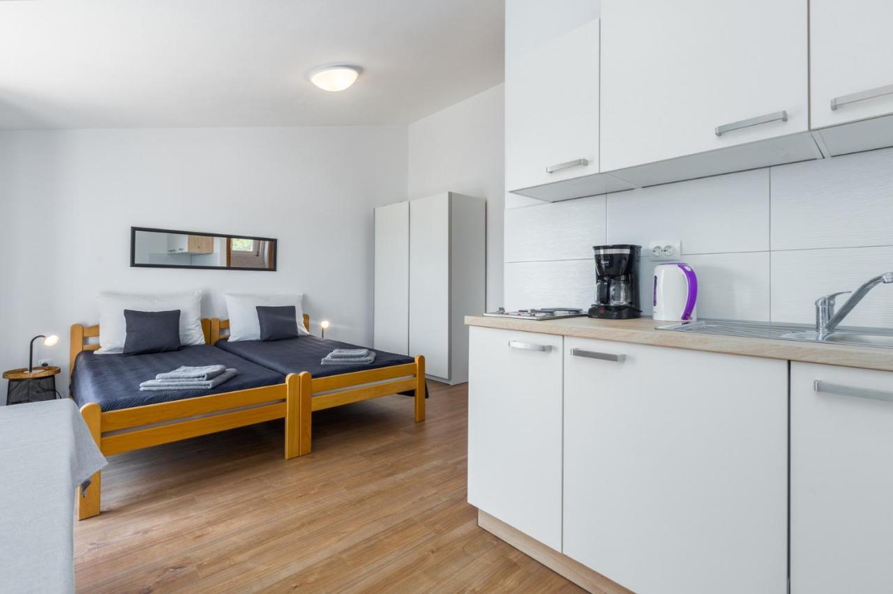 Apartment Emil *